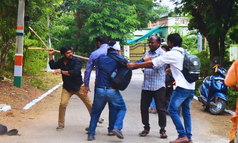 Hyderabad: Chaos in Neredmet after scribe attacks photojournalist