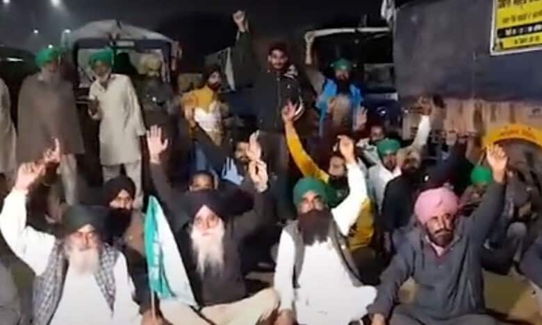 Delhi-like stir by farmers begins at Chandigarh borders