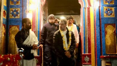 Rahul Gandhi in Kedarnath temple.