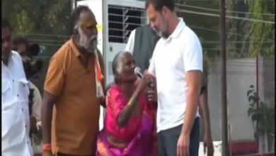 Video: Elderly woman Indira Gandhi song written by her at Rahul's rally