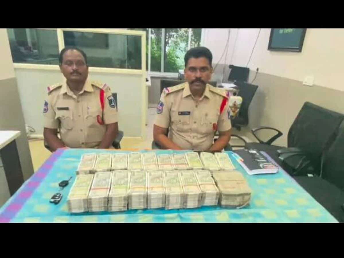 Telangana: Rs 50L hawala money seized during vehicle check