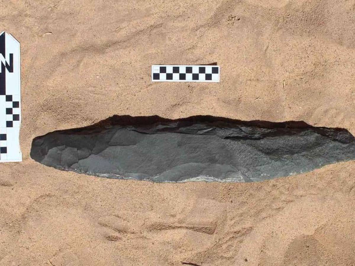 Over 200,000-year-old hand axe discovered in Saudi Arabia