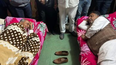 Senior Congress leader Digvijaya Singh launched an indefinite sit-in outside a police stati