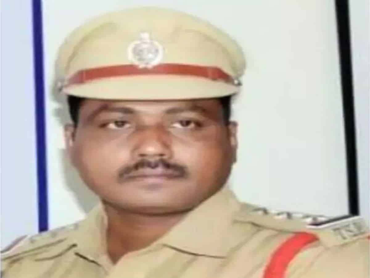 Telangana: Mahbubnagar cop attacked with knife by unknown assailant
