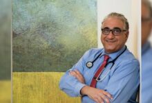 US-born doctor loses citizenship after 61 years