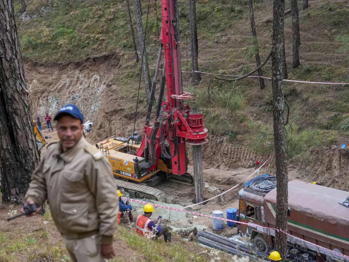 Uttarakhand tunnel rescue: Rescue shaft reaches 20 mts on 1st day