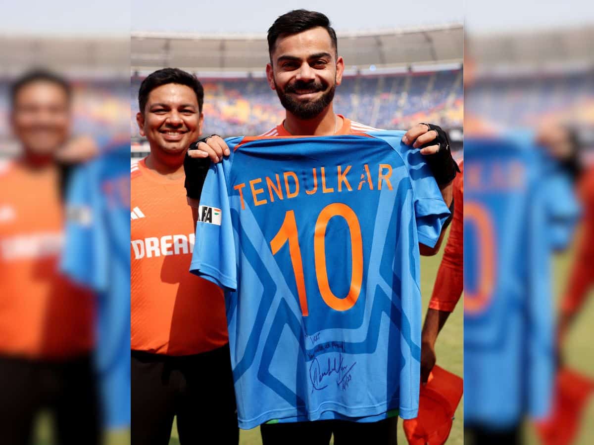 Prized possession for Kohli: Tendulkar gifts him iconic No. 10 jersey