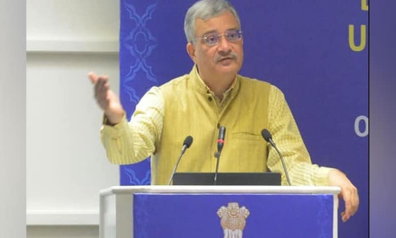 Govt disconnects 70 lakh mobile involved in financial frauds: DFS Secretary