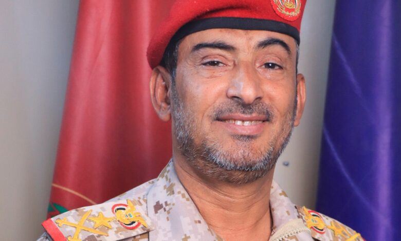 Yemen army's chief of staff survives bombing attack