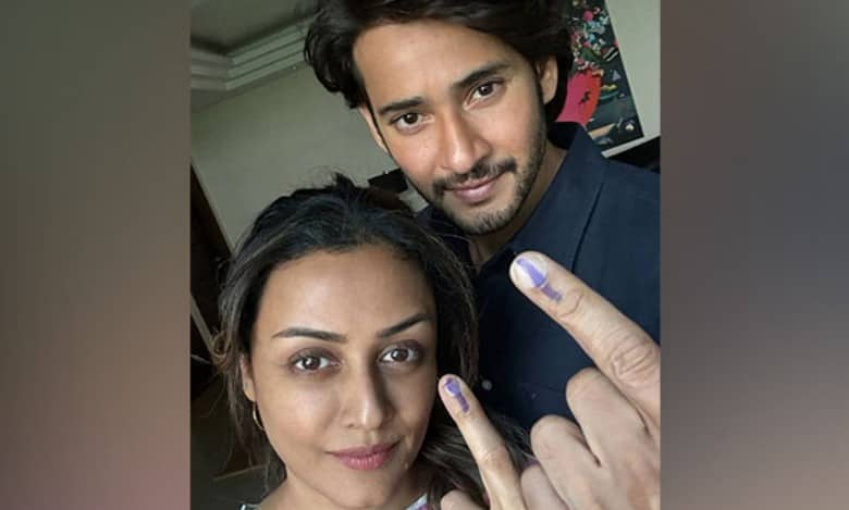 Telangana Assembly Polls: Mahesh Babu casts his vote in Hyderabad