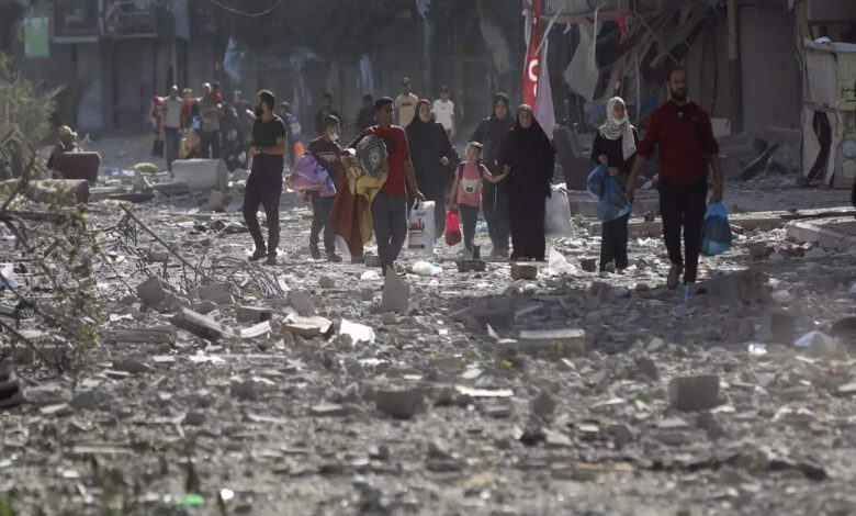 Gaza residents return home from Israel after decision to expel them