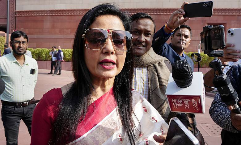 Mahua Moitra writes to EC against CBI's 'smear campaign'