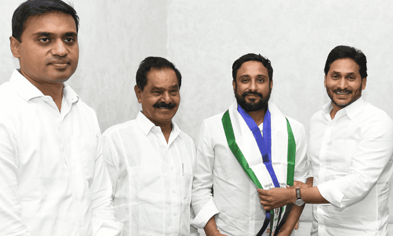 AP: Former cricketer Ambati Rayudu joins YSRCP ahead of polls