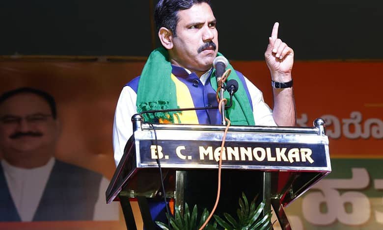 Karnataka: 3 BJP MLAs attend dinner hosted by Congress, party unhappy