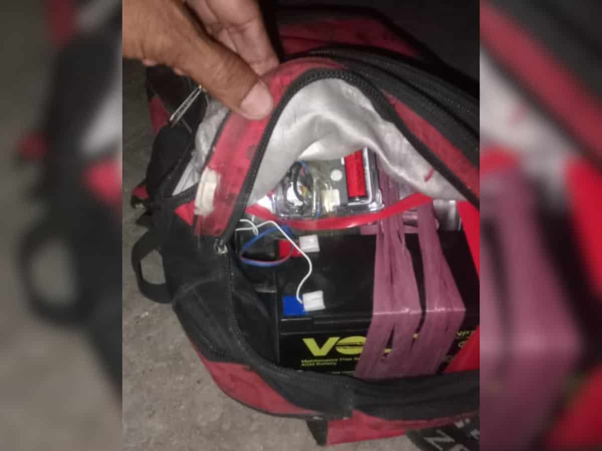 Bomb found in train at Karachi station