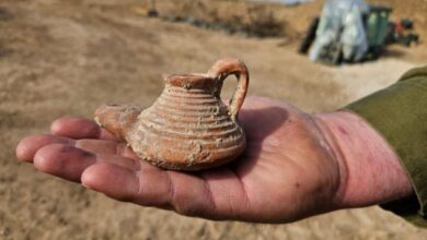 Israeli soldiers discover 1,500-year-old Byzantine oil lamp