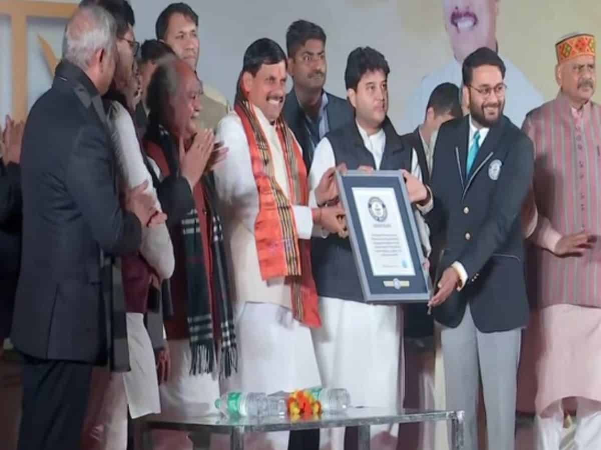 More than 1500 people perform tabla in Gwalior, set Guinness World Record