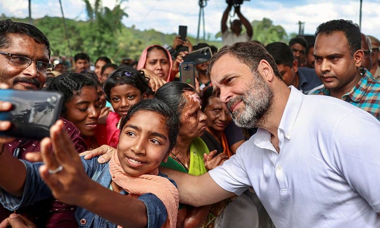 RSS decides what women should wear & do: Rahul in Kerala