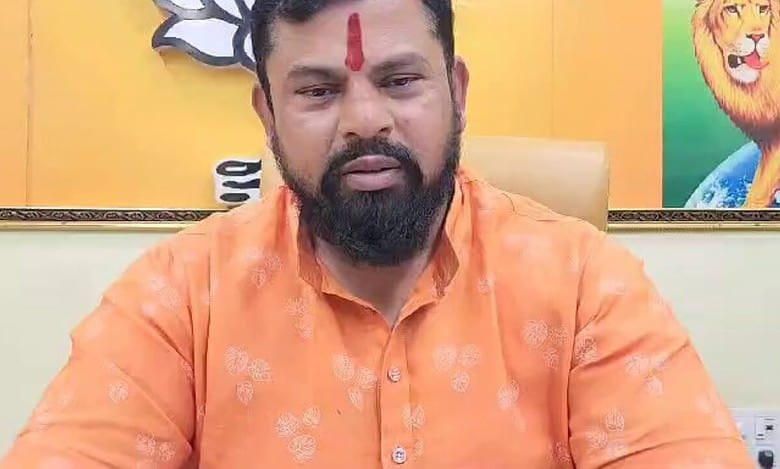 Raja Singh Urges Telangana CM to Instruct Hyderabad Police Not to Hinder Shobha Yatra