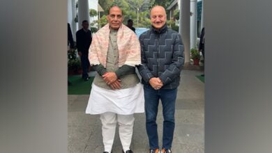 Anupam Kher meets Defence Minister Rajnath Singh