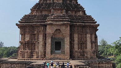 Sun Temple at Konark is great but mosquito menace greater; inaction by ASI is appalling