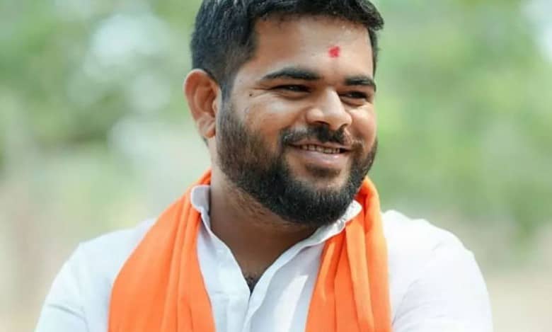 BJP leader held for fake murder attempt allegations against Priyank Kharge