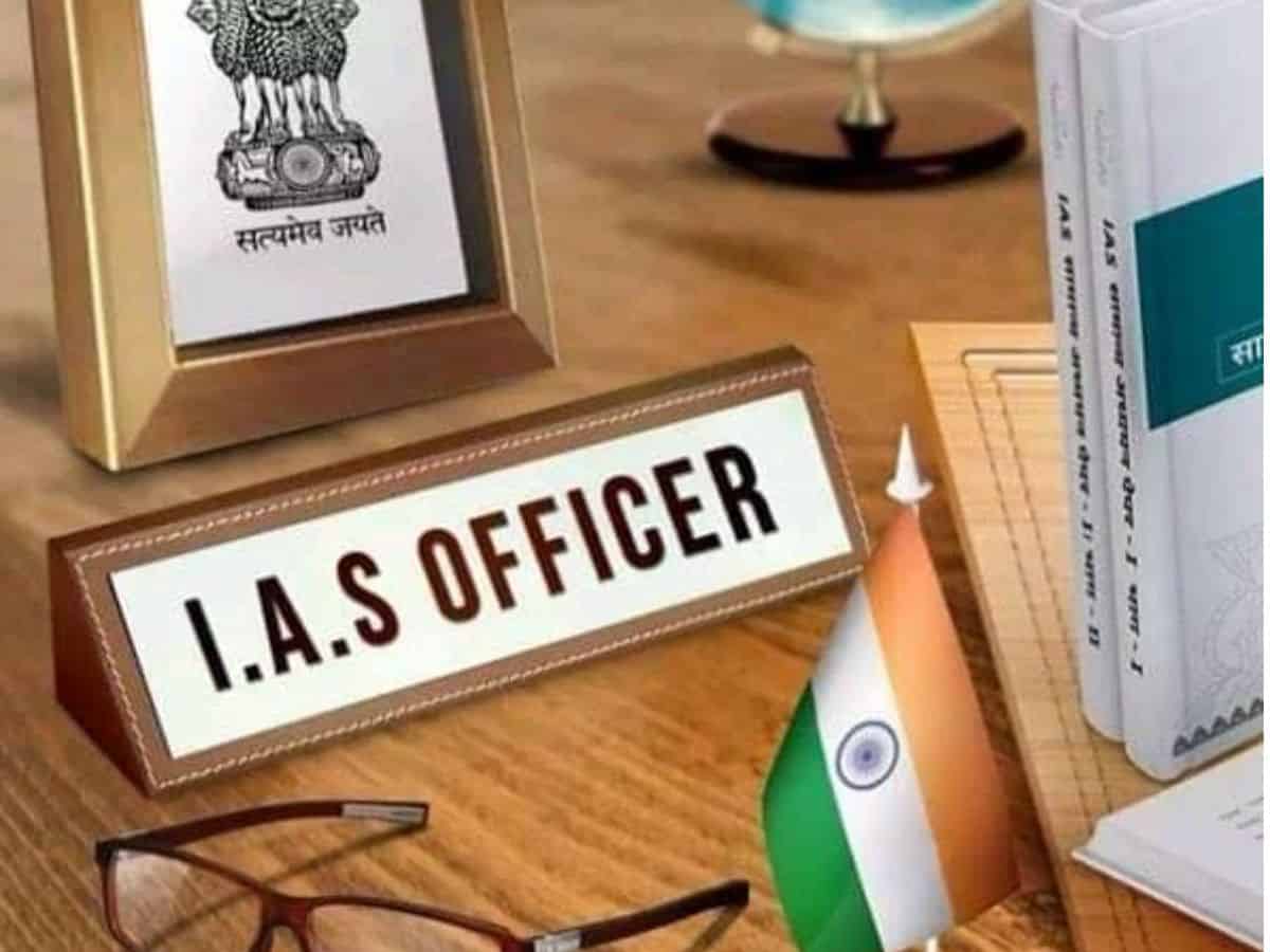 Telangana government transfers seven IAS officers