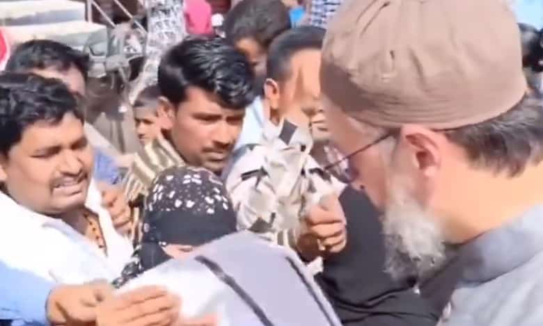 -'No KYC details required to avail subsidised gas cylinder,' says Owaisi