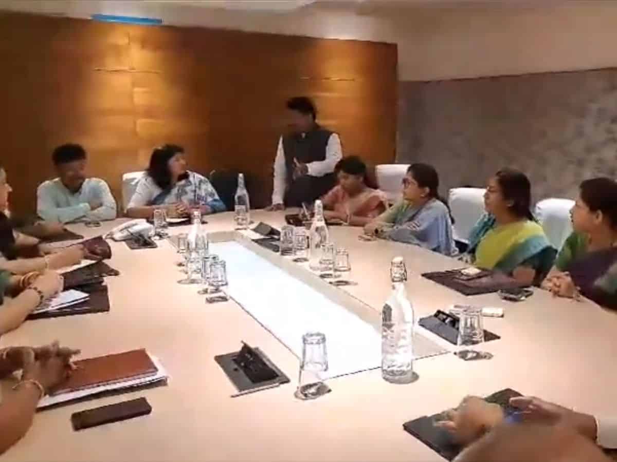 Karnataka woman sexual assault case: NCW, BJP MPs delegations meet victim