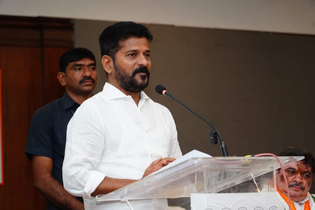 'Don't reject applications, be empathetic,' Revanth to Collectors and SPs
