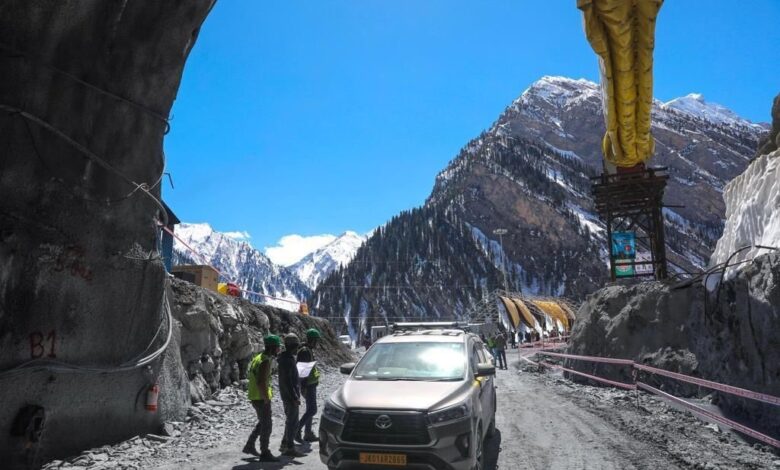 Seven tourists from Kerala killed in Zojila Pass road accident