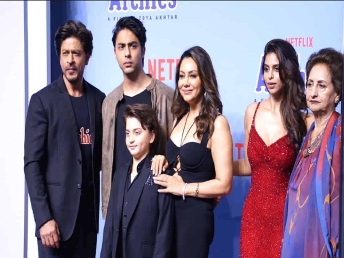 The Archies: SRK & family at screening of Suhana Khan's debut film