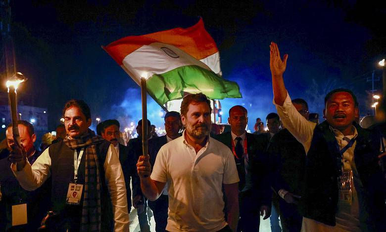 Rahul Gandhi must create new narrative to keep the Cong leadership together