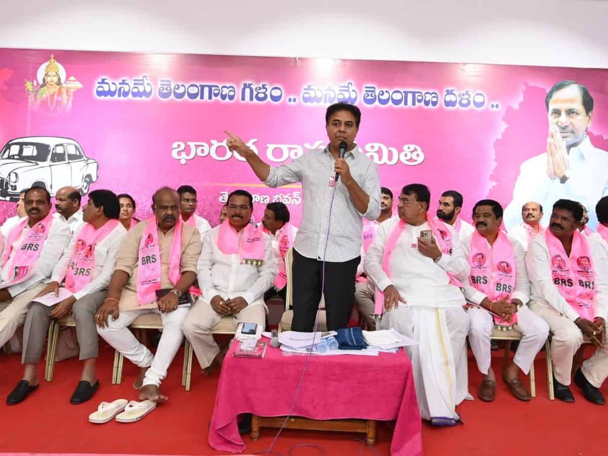 Three way contest for LS polls in Telangana, wind favourable for BRS: KTR