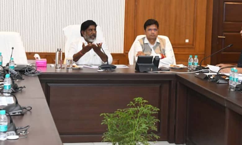 Telangana: Dy CM, IT minister review Praja Palana program implementation