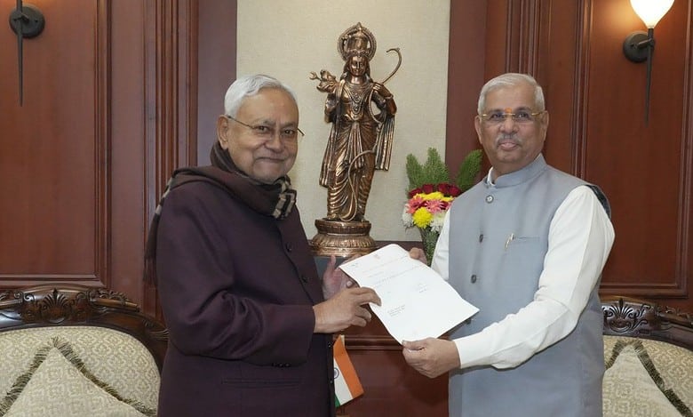 Nitish Kumar resigns as Bihar CM, likely to join BJP-led NDA alliance