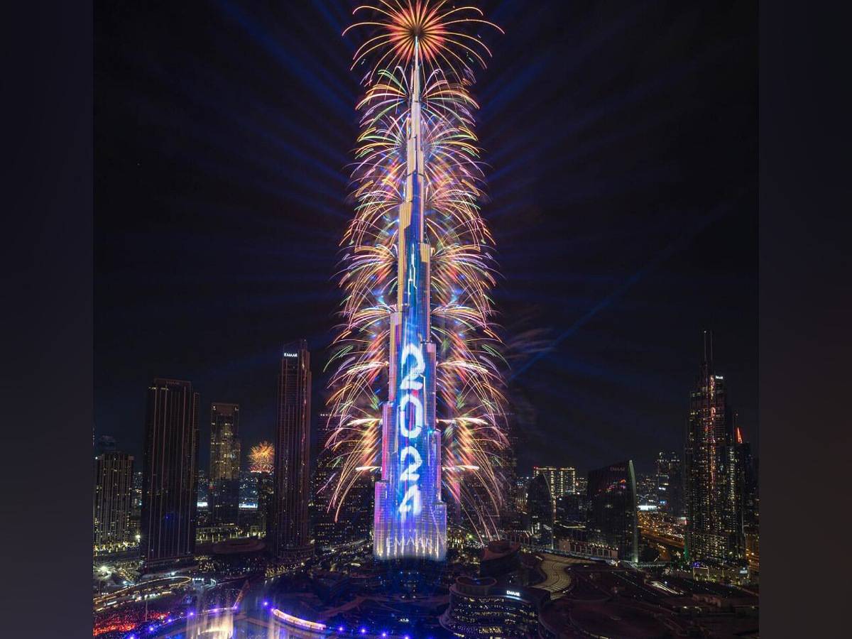 Watch: Dubai welcomes 2024 with spectacular fireworks display at Burj Khalifa