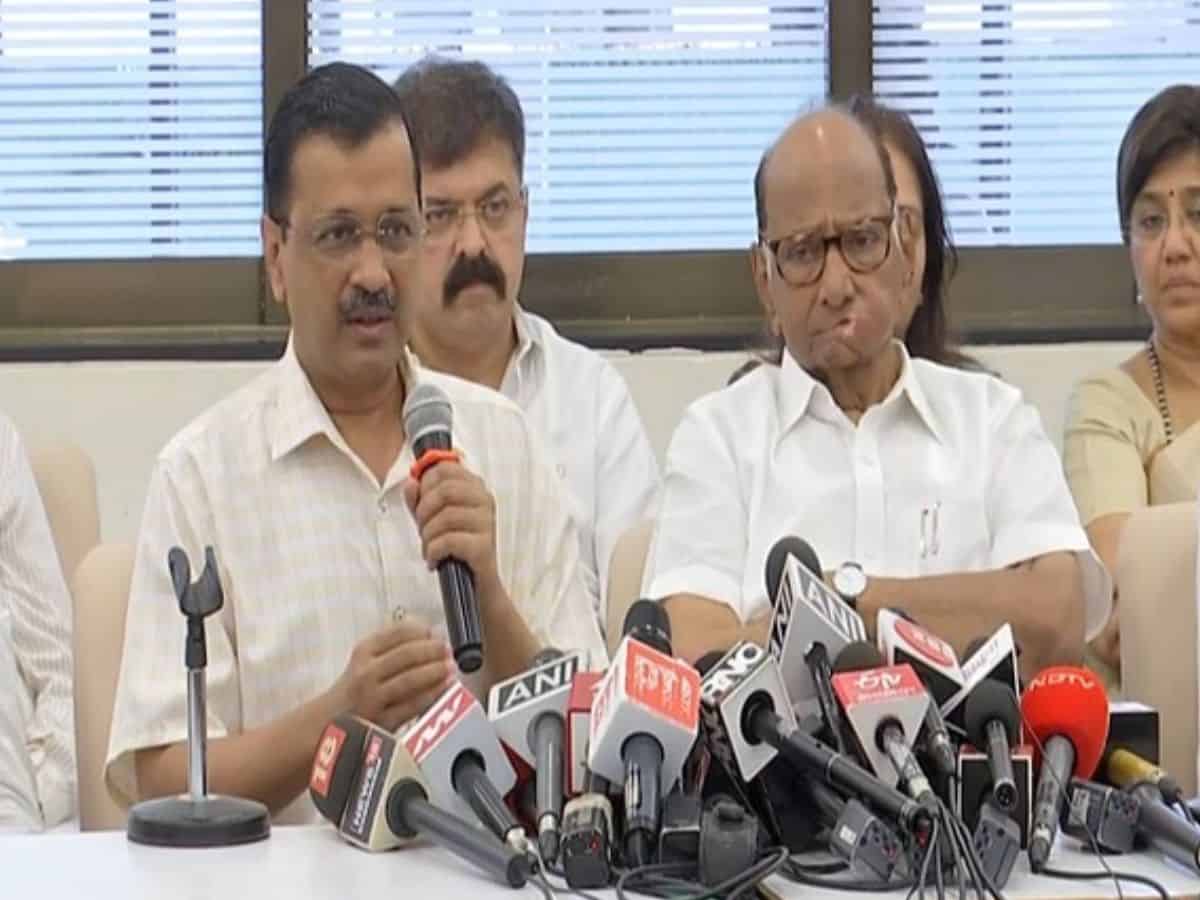 Delhi CM Arvind Kejriwal and NCP president Sharad Pawar