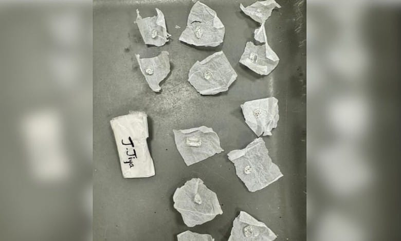 Hyderabad: Over Rs 6 crore worth diamonds caught at RGIA