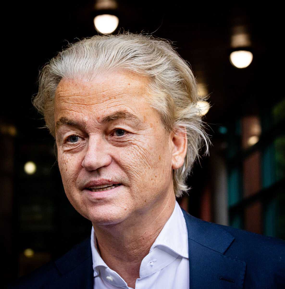 Dutch politician Geert Wilders withdraws proposal to ban mosques, Quran