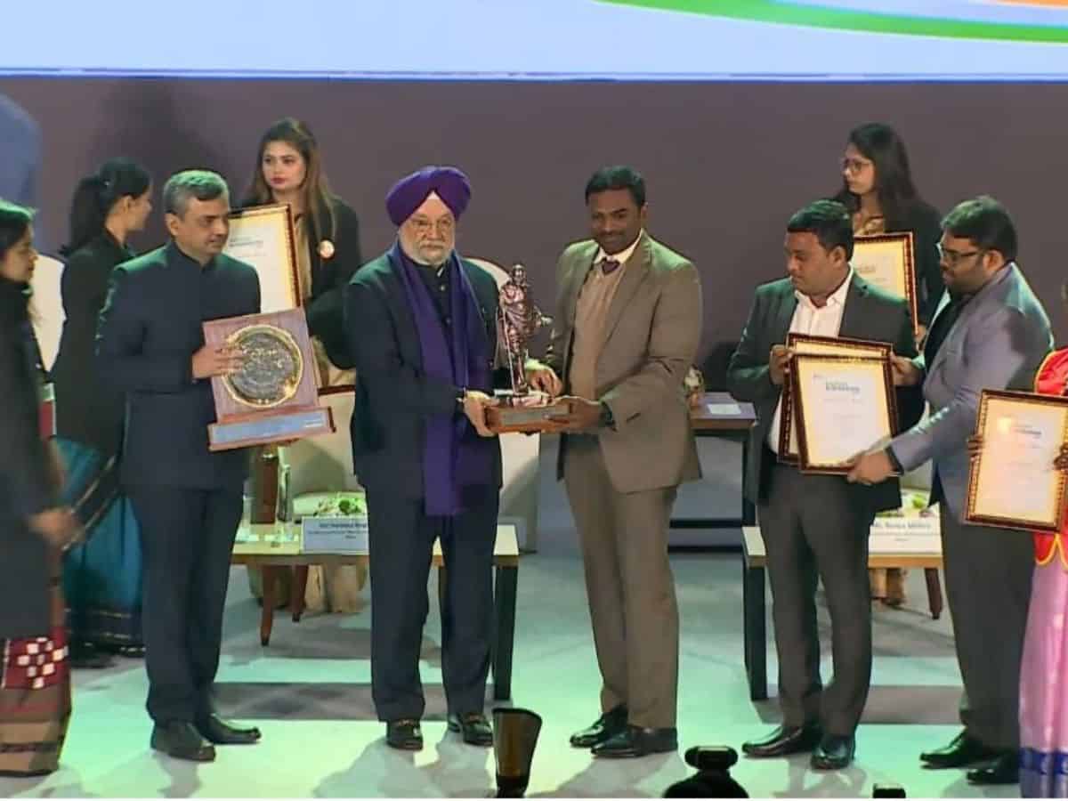 Swachh Survekshan: Hyderabad stands 9th in 'All India Clean City Five Star' category
