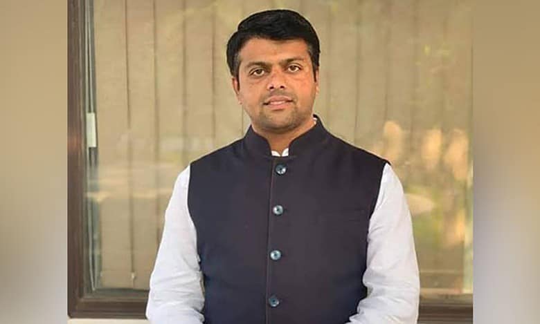 Karnataka BJP MLA warns Hindus against having just 1 or 2 kids, stirs row