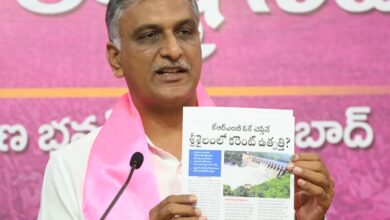 Telangana: Harish Rao raises questions on 'combined projects' under KRMB