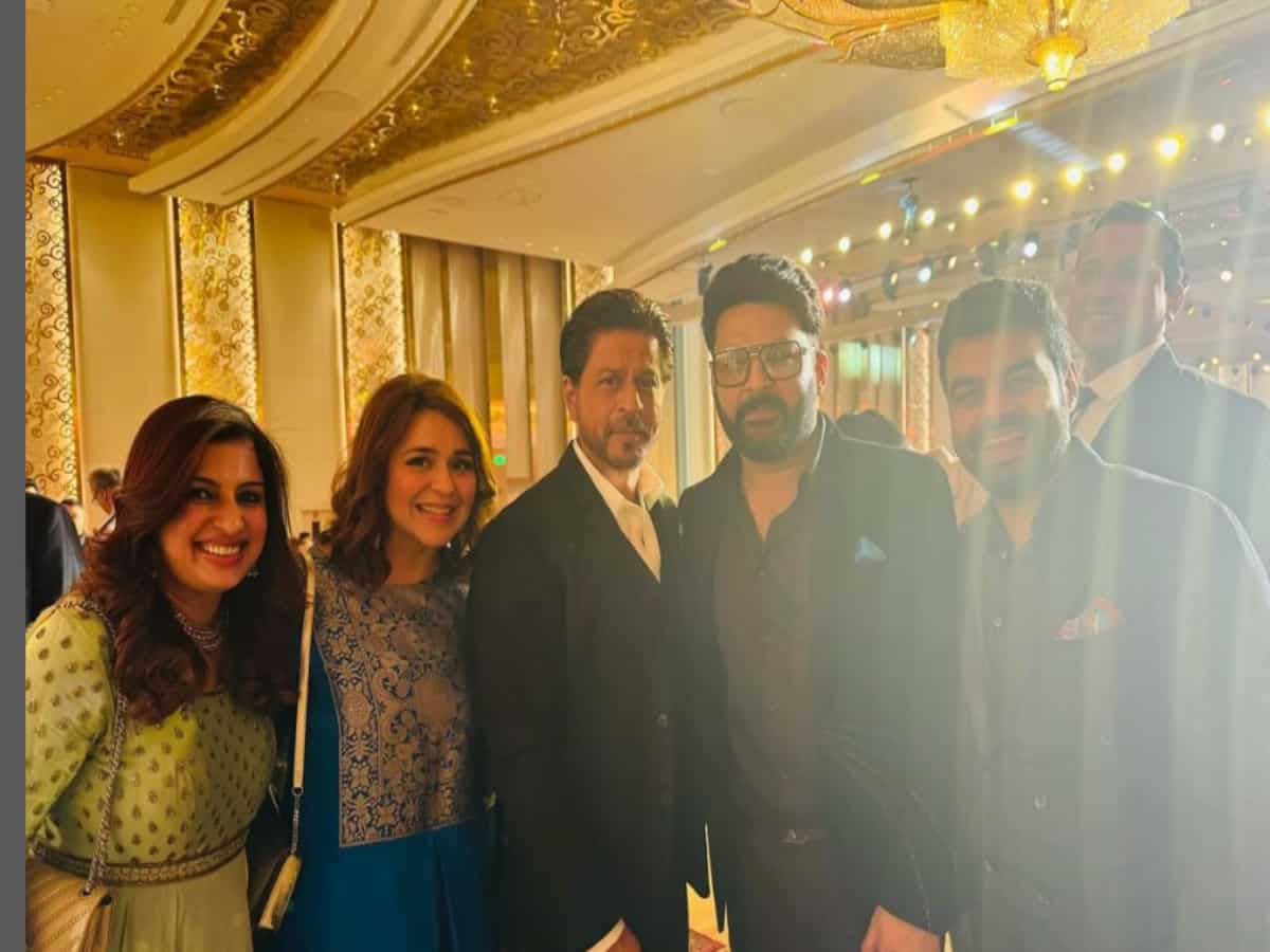 Kapil Sharma's wife Ginni shares fangirl moment with SRK