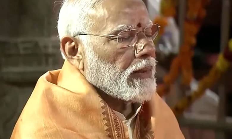 PM Narendra Modi at the Veerabhadra Temple at Lepakshi in Andhra Pradesh’s Sri Sathya Sai district.