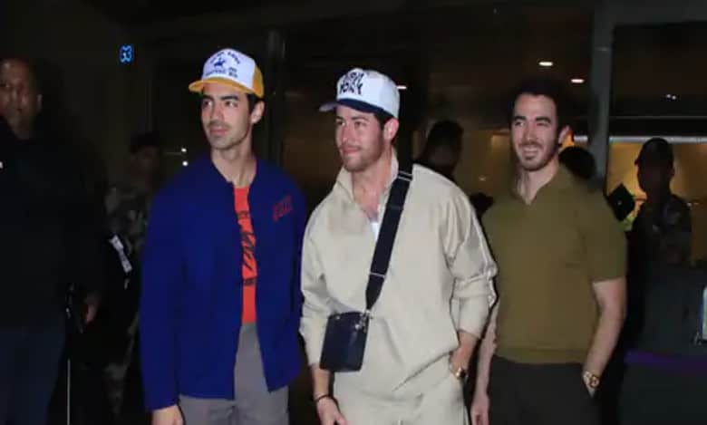 Nick Jonas with brothers Kevin, Joe arrive in Mumbai ahead of their 'Lollapalooza' show
