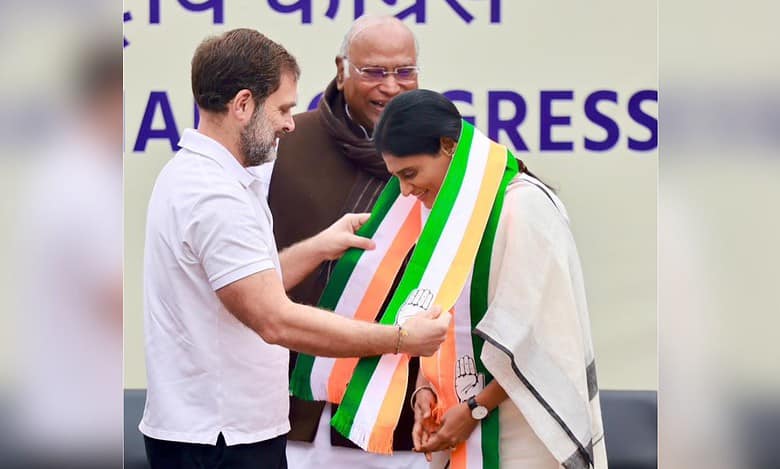 YS Sharmila's entry may change political equation in Andhra Pradesh