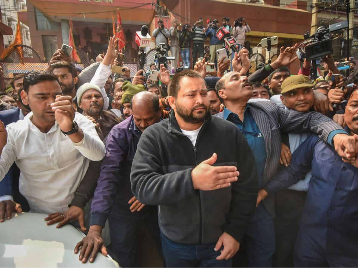 ED questions Tejashwi for over 8 hours in 'land-for-jobs' scam