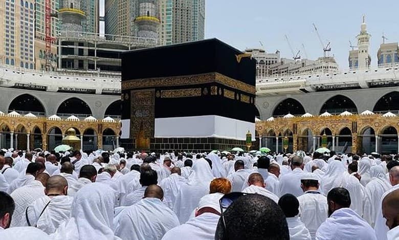 Saudi Arabia: Omani man treks 2500 km to Makkah for Umrah
