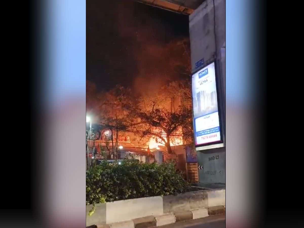 Hyderabad: Fire broke near Madhapur police station, no casualties